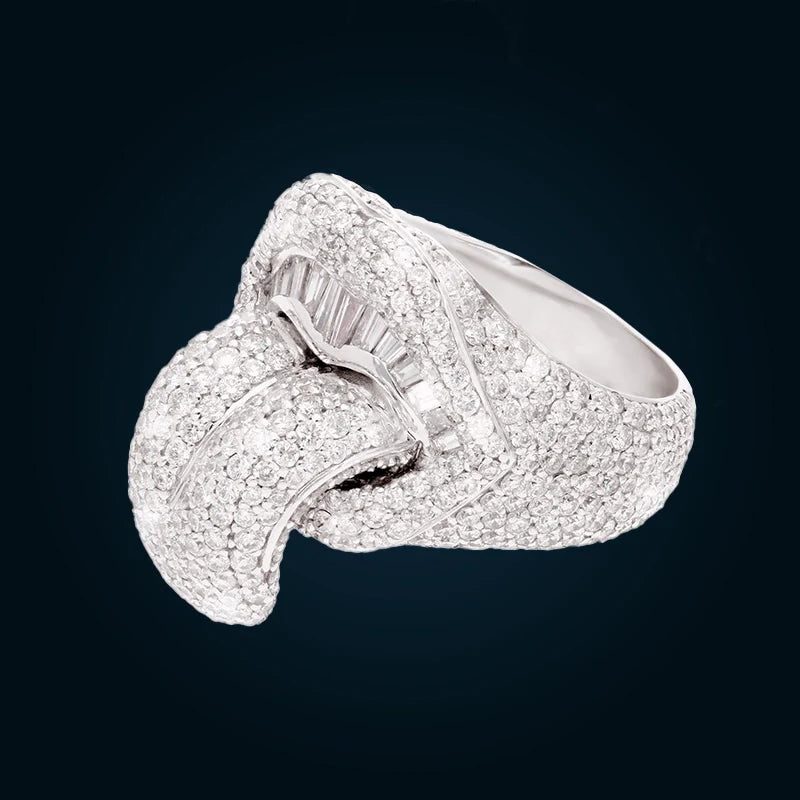 Anillo Lengua de Oro  Blanco con Diamantes