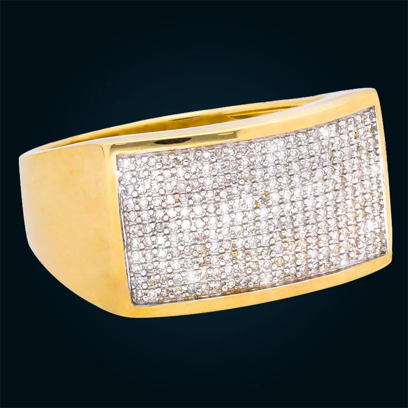 Anillo en Oro Amarillo con Diamantes Montado Pavé